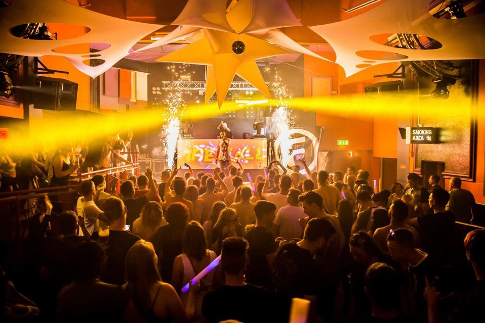 The Palace Nightclub lights and effects